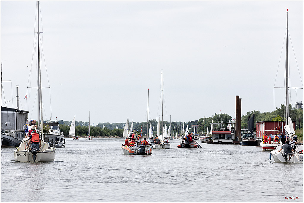 100 Jahre Rheinwoche 2022 - 2. Wettfahrt  Hitdorf - Duesseldorf, 03.06.2022,